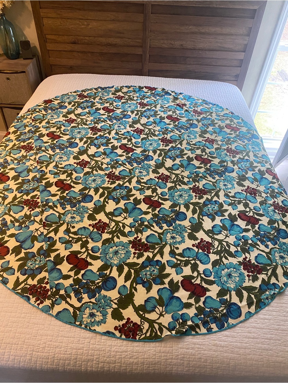 Vintage Round Floral Tablecloth in Teal, Red, and Green Home Dining Linen